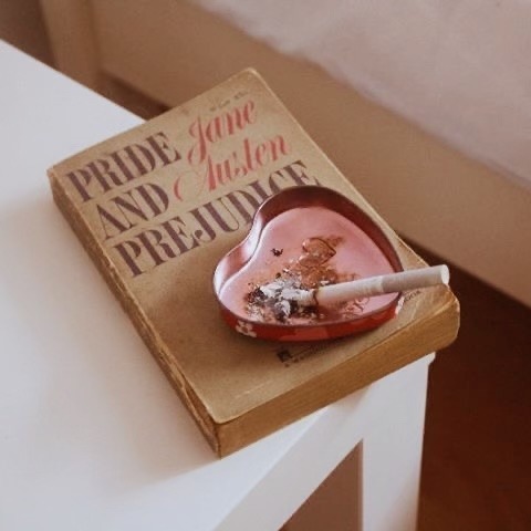 pinkbowjournal: Moodboard: A Libra Winter Book List. Little Women by Louisa May Alcott. Gi
