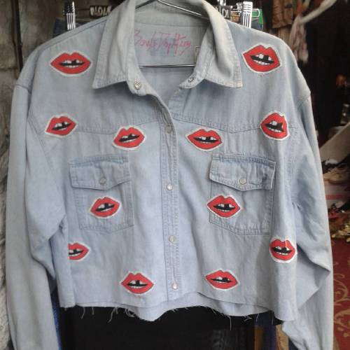 Sexy mouth denim shirt available at @noirkennedyofficiel For orders, please PM #bowsdontcry #noirke