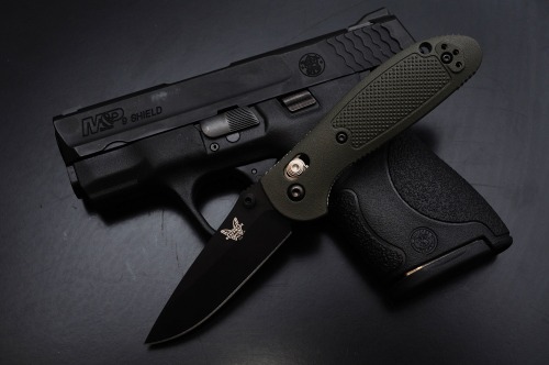 Porn kickthegun:  Shield and Griptilian by ComradeSniper photos