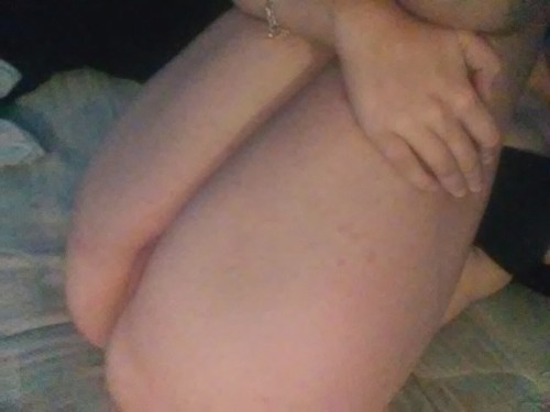 deadnaked:  my tight teen pussy and my virgin asshole, ready to be fucked