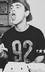 nawharry:  14/? favorite youtubers - jamie ryan dee 