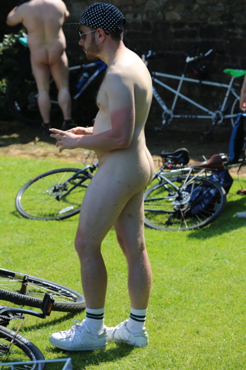 World Naked Bike Ride Cardiff 2016To see more pics of this great event go to…publiclyn