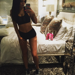 jenner-news:  Kylie: “Love my @cocoabrowntan from @marissacarterwhen I want a fast tan #SelfTan #CocoaBrown#1HourTan”