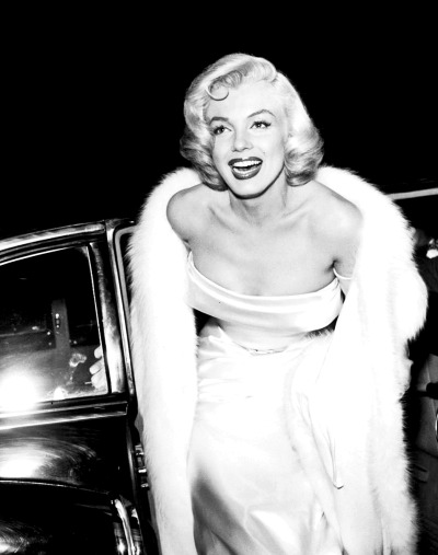 in-lovemarilynmonroe:
“ Marilyn Monroe at the premiere of Call Me Madam, 1953.
”
