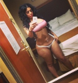 lovelyxxxlatinas:  Hottest Latina Ass Pics