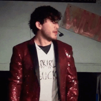 tigracespace:  When you’re in an awkward situation.