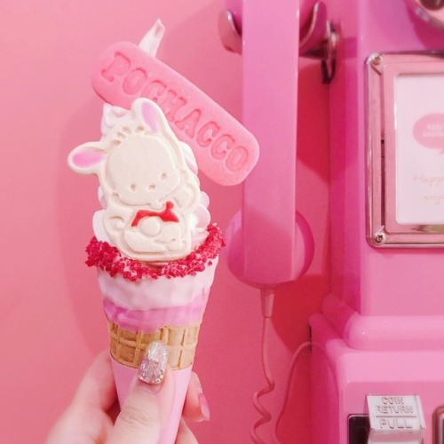 ぽちゃ#eddysicecream www.instagram.com/p/Bubk-AgndxD/?utm_source=ig_tumblr_share&igshid=co7