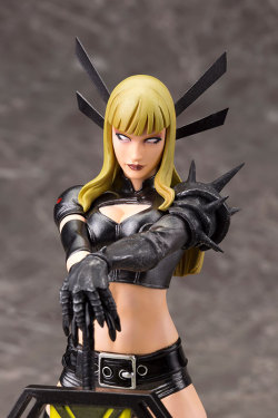 djphil9999:  More views of Kotobukiya’s