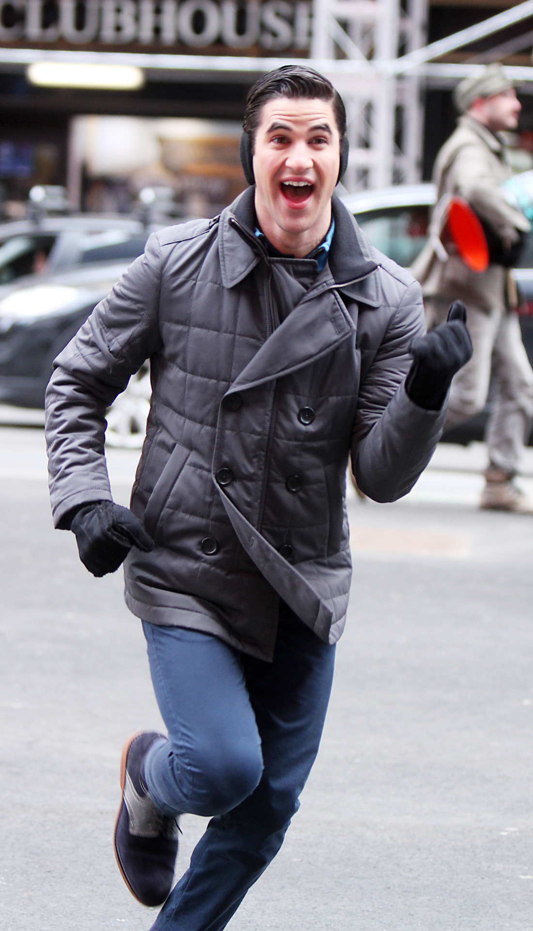 daxterdd:  [UHQ] March 13, 2014: Darren Criss and Chord Overstreet on the set of