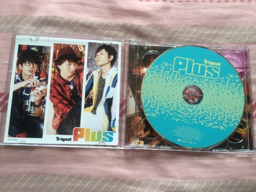 Picked up Trignal’s new mini album: Plus! ❤️ I love their solo shots! :3 Kiss Plus is my favor