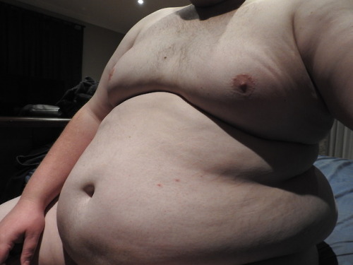 a-chubby-gay-aussie: first few pics with the new tripod, ended up getting a manfrotto befree and it 
