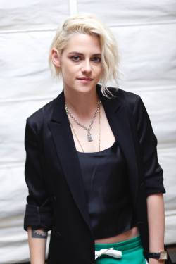 Kstewartupdates:  Kristen Stewart At Billy Lynn’s Long Halftime Walk Press Conference