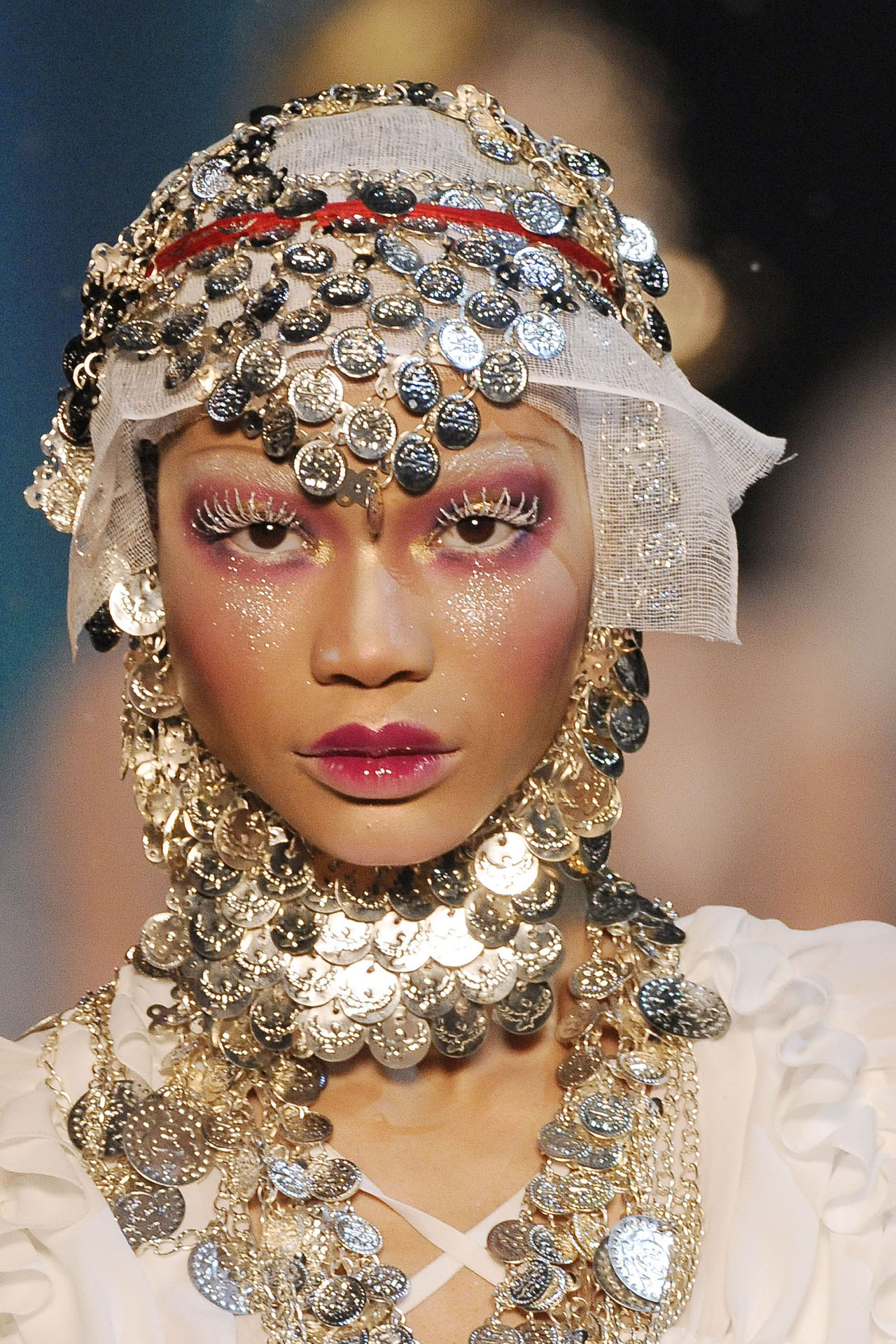 fuckyeahalternativefashion:  John Galliano fall 2009 