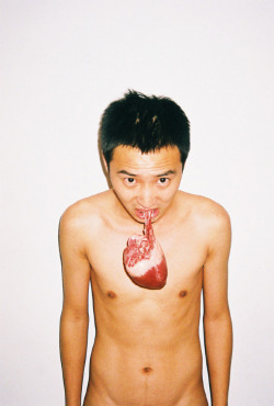 poeticasvisuais:  Ren Hang 