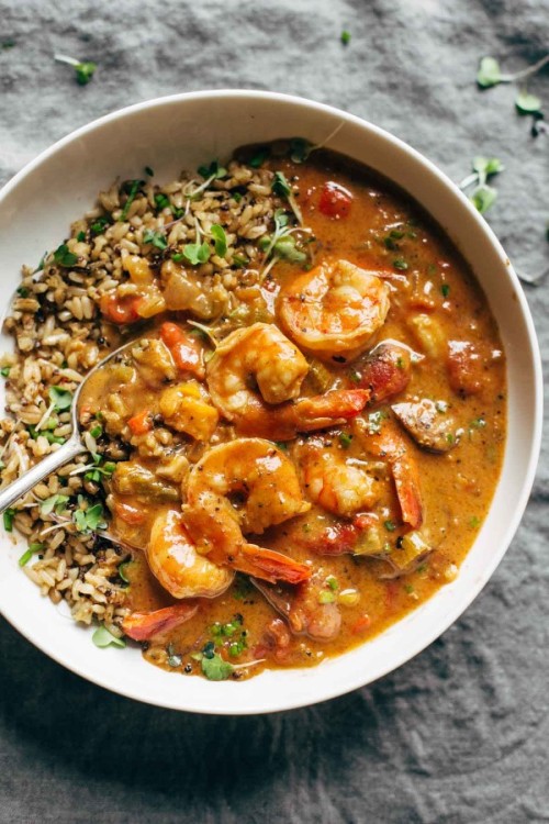 yummyinmytumbly: the best spicy weekend gumbo + brown rice