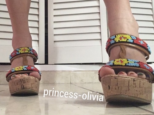 XXX princess-olivia:Hey everyone, like the new photo