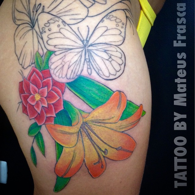Featured image of post Tatuagem Borboletas Na Coxa Tatuagem de borboleta pequena tatuagem feminina borboleta tatuagem antebra o feminina tatuagem de borboleta