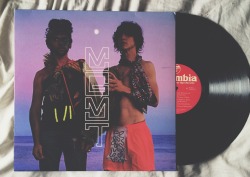 frmrflwr:  MGMT - Oracular Spectacular (2007)