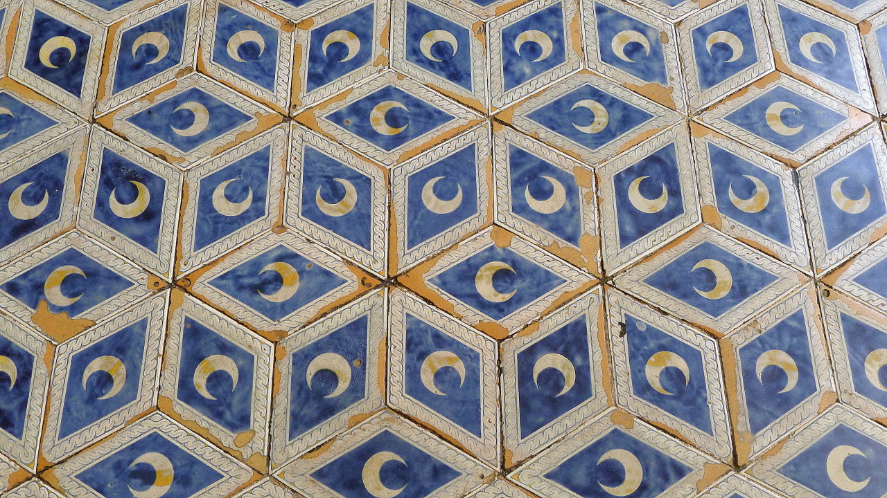 rauschvoi:
“Floor tiles in Siena, Italy // insta @rauschvoi
”