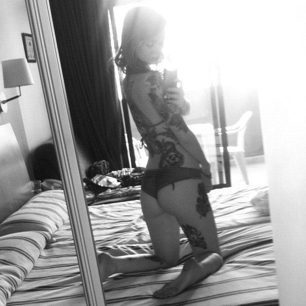 lass-and-suicide:  Small little panties ;) 