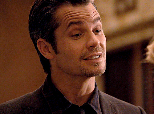 timothyolyphant: Timothy Olyphant as Raylan GivensJUSTIFIED - 2x04 - “For Blood or Money&rdquo