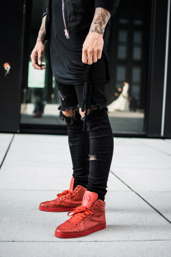 blvck-zoid:  Fashion at BLVCK-ZOID  IG: nathanfredrick