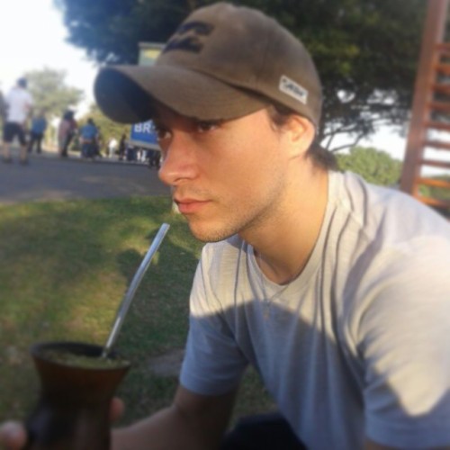 Angus levie