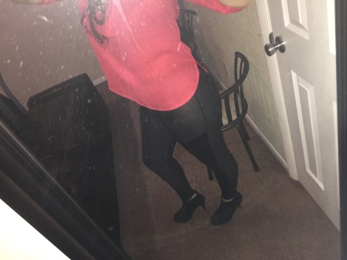 jessicabjwhore: Before her fuck session with her friend