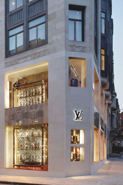 qretty-flacko:  reals:  Louis Vuitton | Photographer