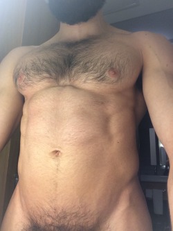 phillipshake:  growingjock:  My gut after working out my core   oh my god, i want him
