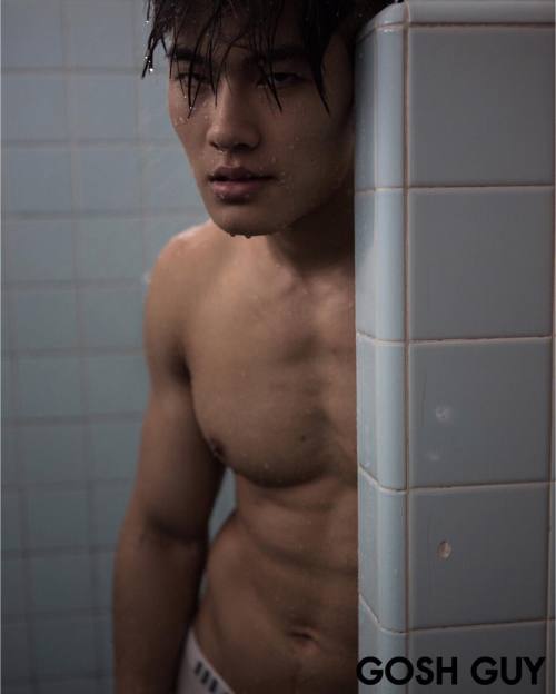 hunkxtwink:  Gosh Guy Magazine  Hunkxtwink - More in my archive  