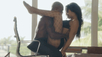 mattressblowoutsale: hokeyfright:  hokeyfright:  somebody PLEASE find the gif of