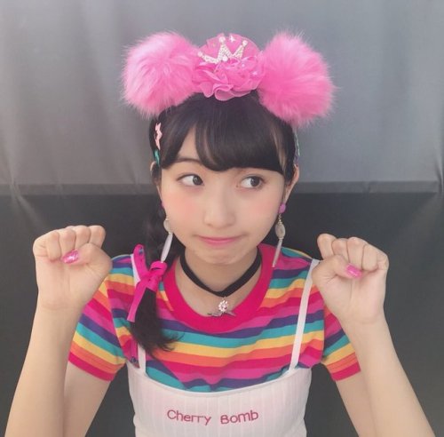 waitaminutebro:  本島莉々果（ふわふわ）(@ririkamotoshima)さん | Twitter