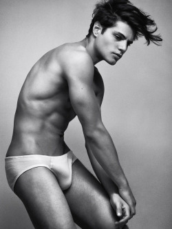 gonevirile: Antonino Russo by Alikhan