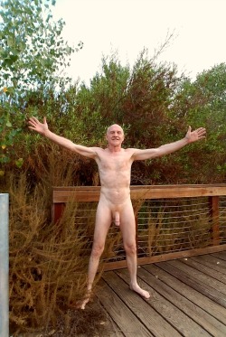 jaybee1959:#jaybee1959 Happy to be naked in the nature park!