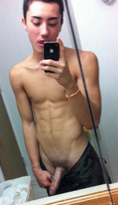 http://gaykoreandude.tumblr.com/post/110210045218