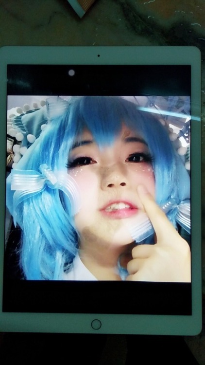 第一次射屏～射在可爱的yuki脸上！