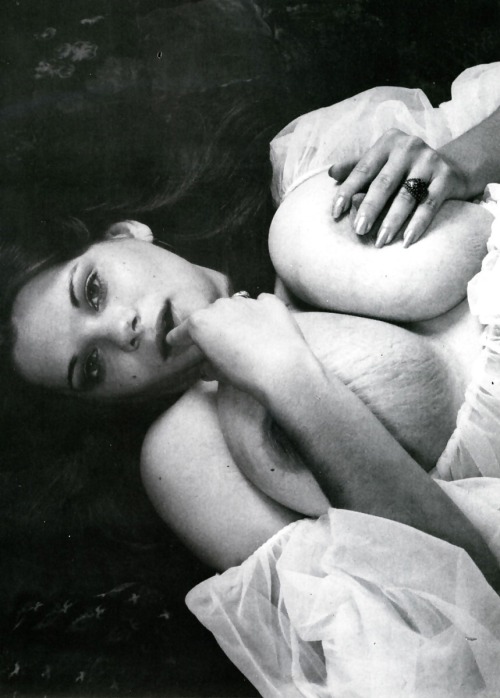 vintage-racks:  Mary Waters 
