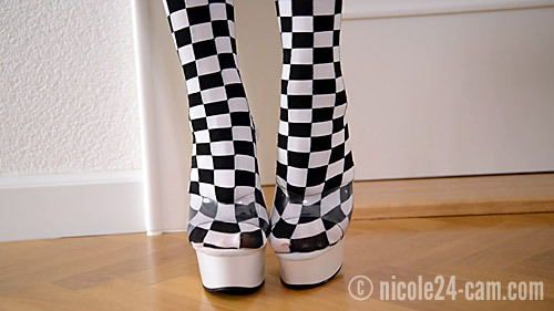 pantyhose-nicole:  New Feet &amp; High Heel Fetish Video online: www.nicole24-cam.com