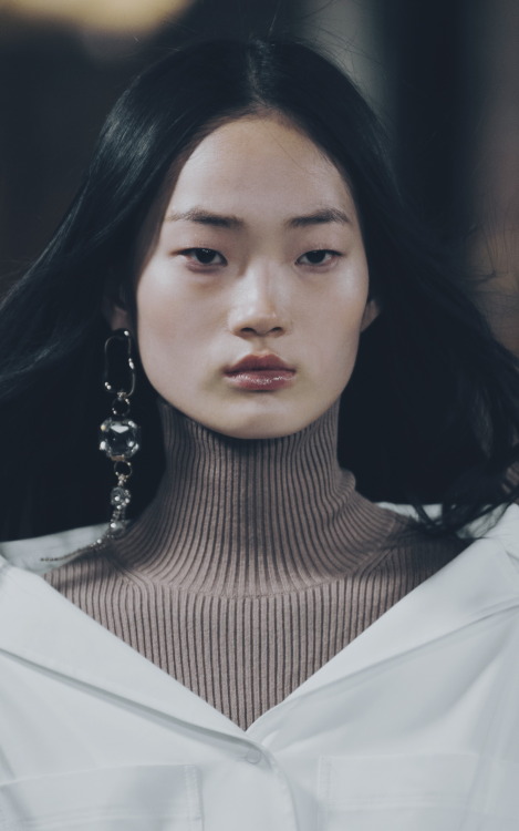 Adeam / Fall 2018 / RTW Model: Hyun Ji Shin