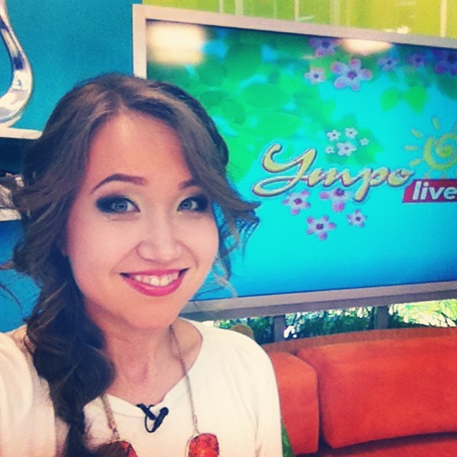 УтроLive на НТС сегодня просто бодрячком! #утроlivejg #glorymorning#goodmorning#girl#kyrgyz#bishkek#tv#smile#tgif (at Телекомпания НТС / NTS TV Company)