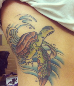 fuckyeahtattoos:  Sheldon the Sea Turtle