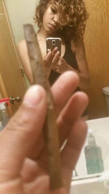indica-illusions:  indica-mist:  Blunt & Bedhead   qt👌  And babe 😍😍😍