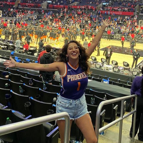 Baby’s first Western Conference Final win game! I am on cloud Suns in 6 right now. I cannot believe I got to see this. Time of my fucking life. (at Staples Center) https://www.instagram.com/p/CQxoercBKYI/?utm_medium=tumblr