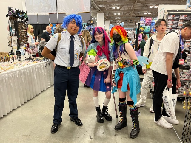 THANX TO EVERY SUPER DUPER AWESOME PERSON I MET AT SAKURACON THIS WEEKEND‼️ (i was rainbow dash!! my bf is twilight) if 