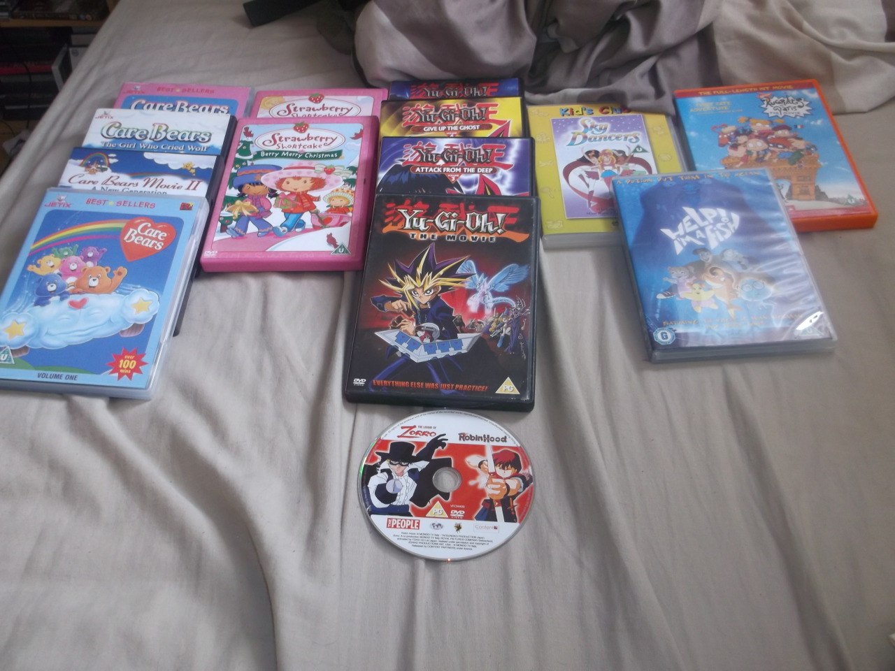 deaththegirlx:  been off school the past todays and got board so heres some of my