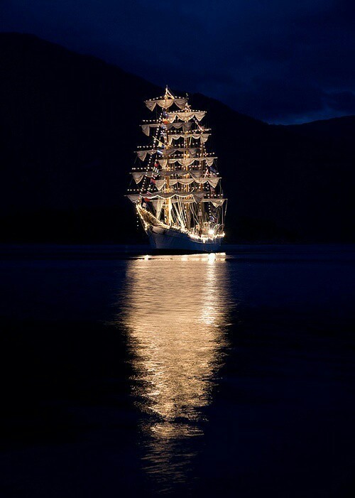 euinternauta:  secret—gardens:  ☽  