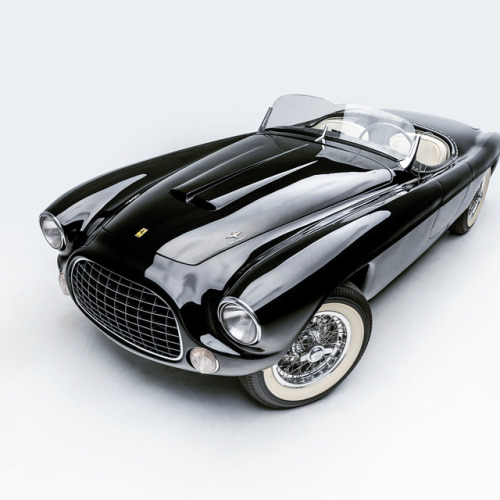 utwo: 1952 Ferrari  Inter Spyder Barchetta   © petersenmuseum