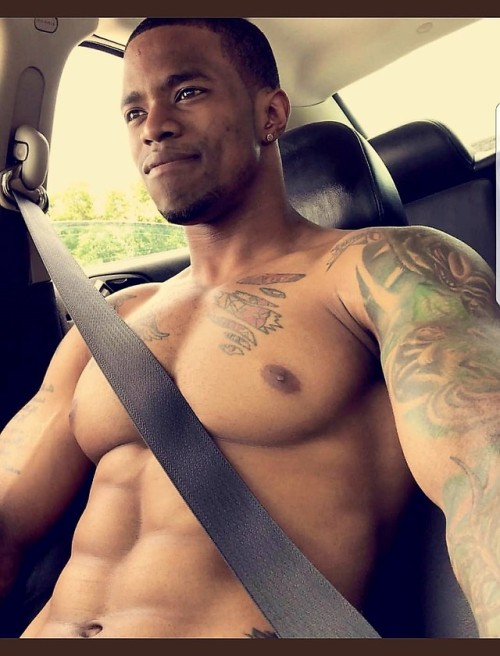 beautifulblackmenfromphilly: beautifulblackmenfromphilly.tumblr.com/