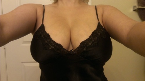 lovemysexymom:  This is somebodies Mother! adult photos